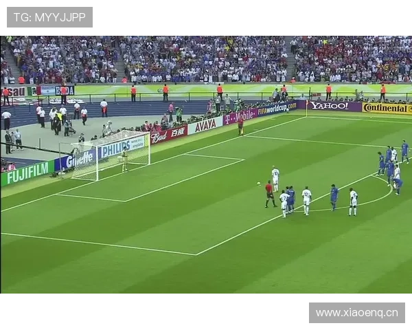 世界杯精彩回顾：盘点历史上最震撼的进球时刻与传奇对决 - 副本 (3)